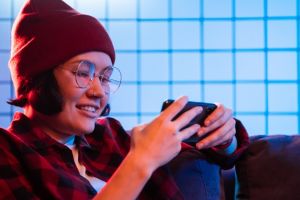 Solusi 5 gangguan saat main game di smartphone, dijamin lancar jaya