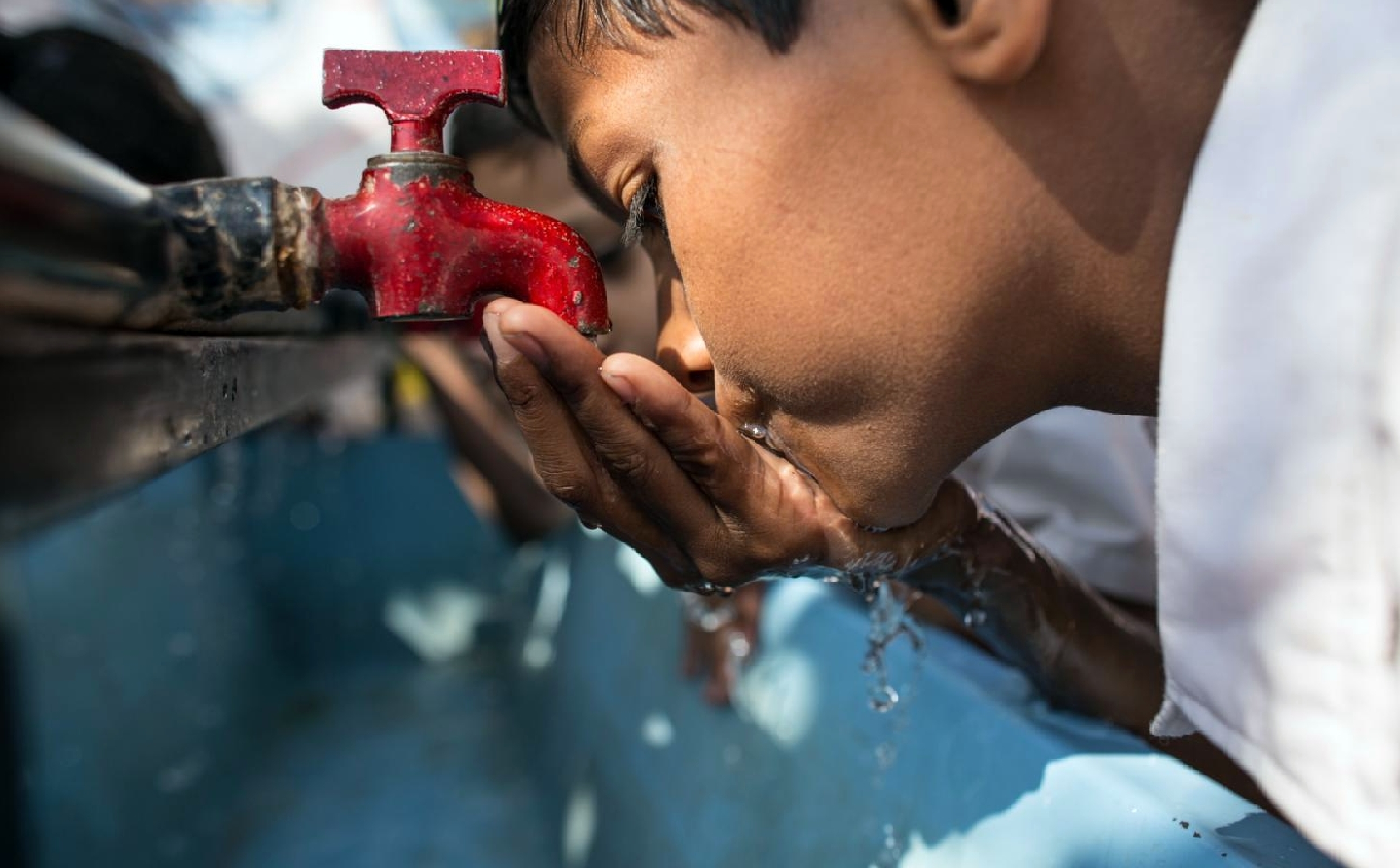 Pemerintah terus berupaya meningkatkan kualitas air minum rumah tangga