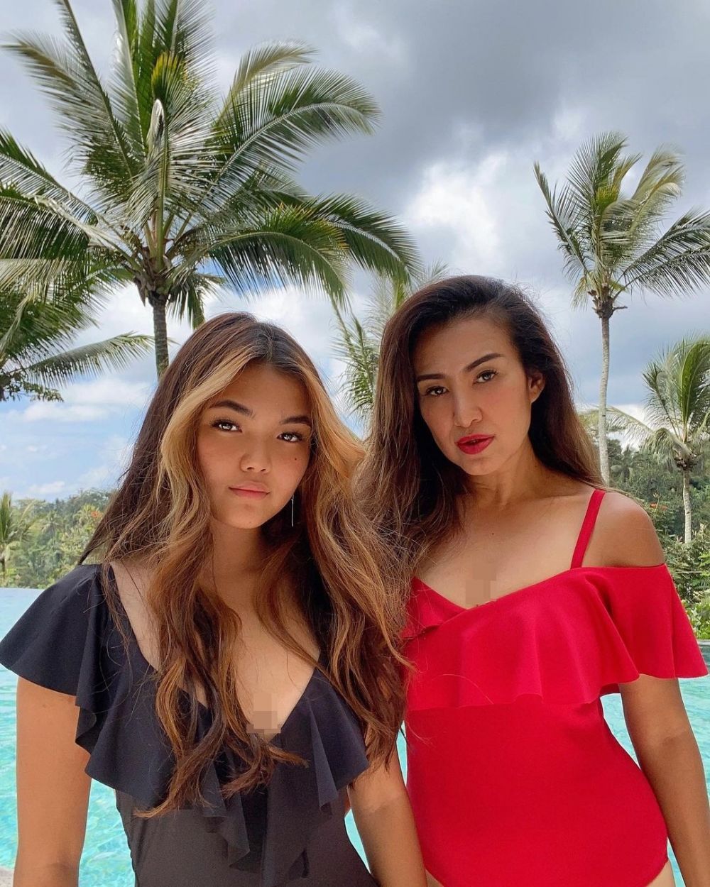 10 Potret Liza Natalia & putrinya Queennara, sering TikTok-an bareng
