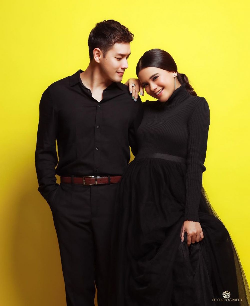 10 Potret maternity Audi Marissa dalam beragam tema, auranya terpancar