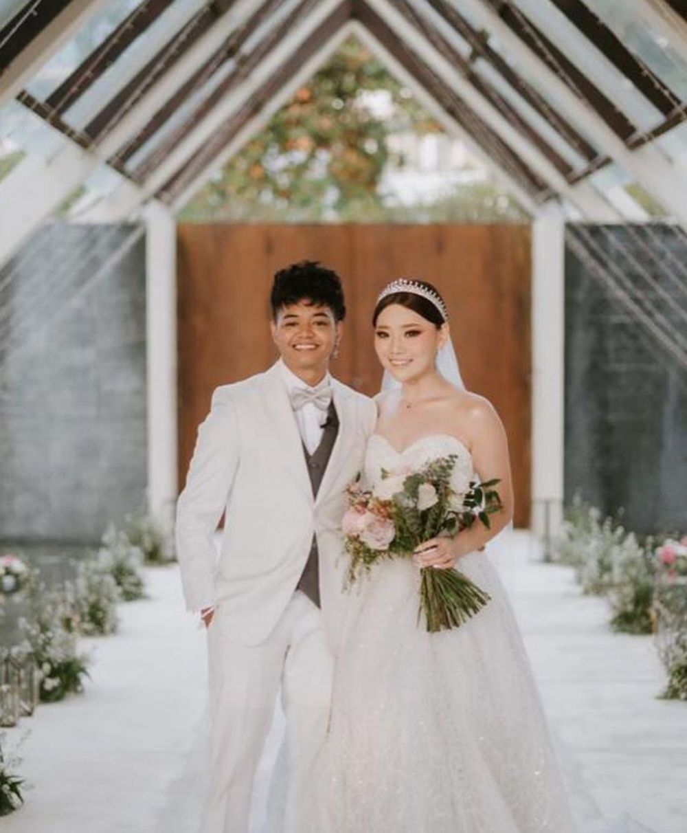 Gaya busana 7 YouTuber saat nikah, Atta Halilintar gagah pakai beskap