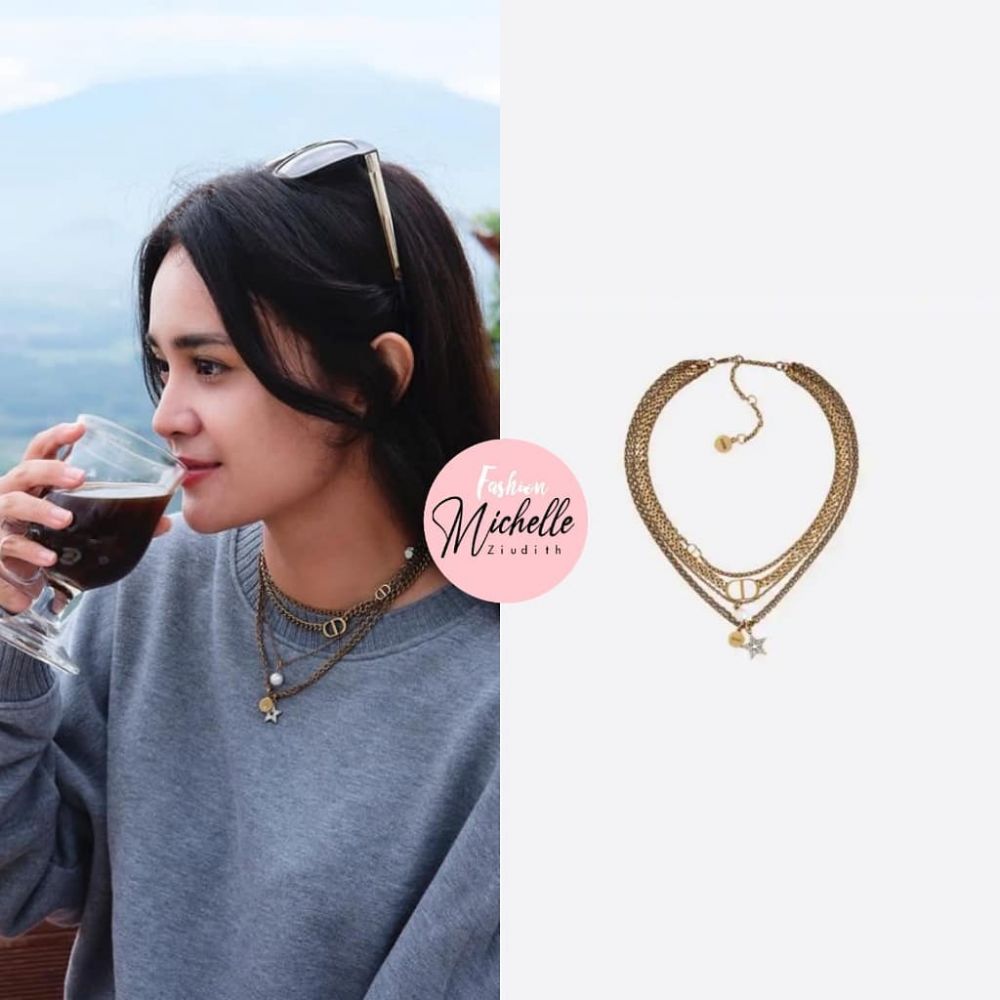 Taksiran harga 10 aksesori Michelle Ziudith, antingnya Rp 27 juta