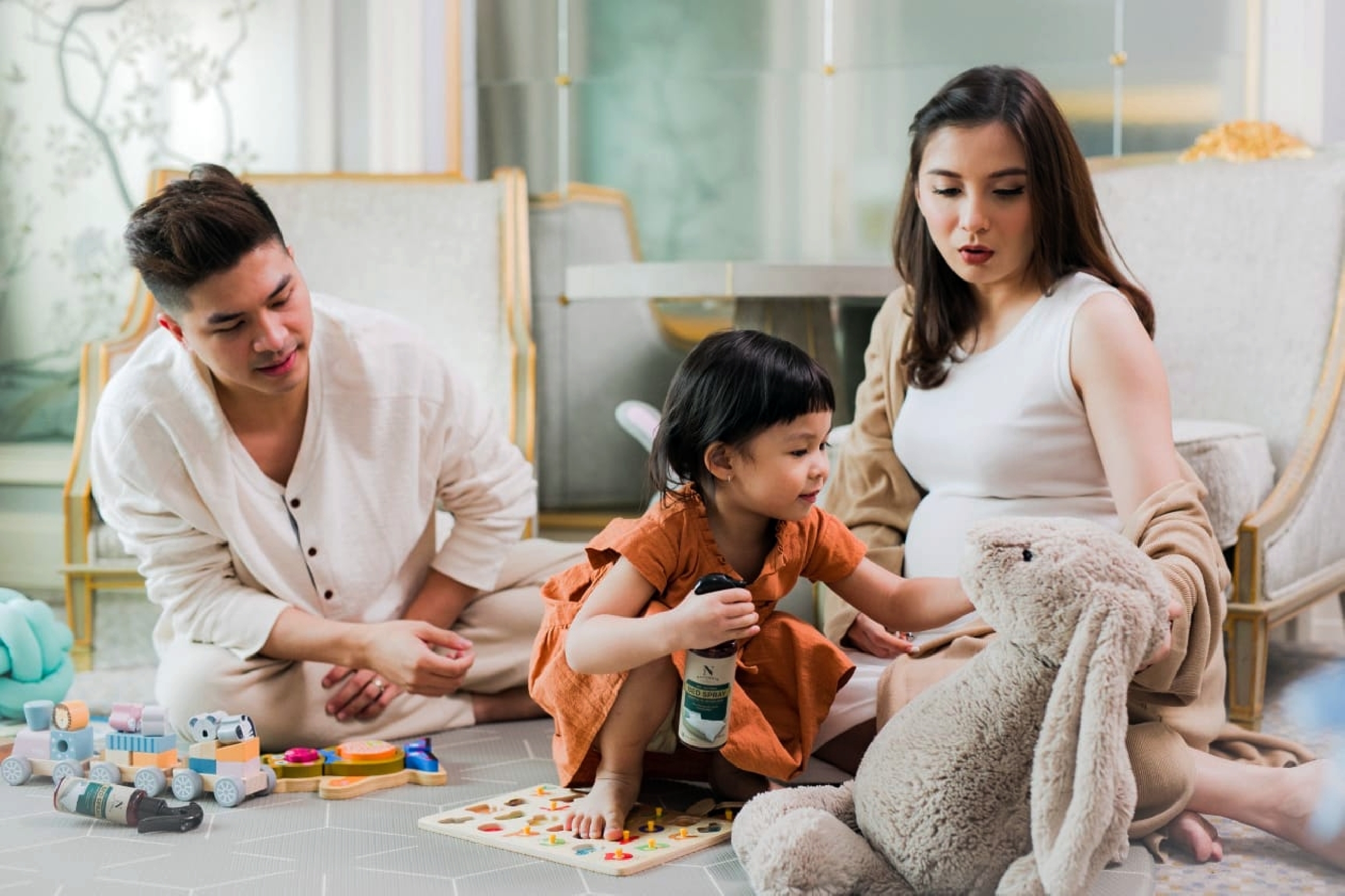 4 Cara Glenn Alinskie lindungi keluarga dari bakteri & virus di rumah