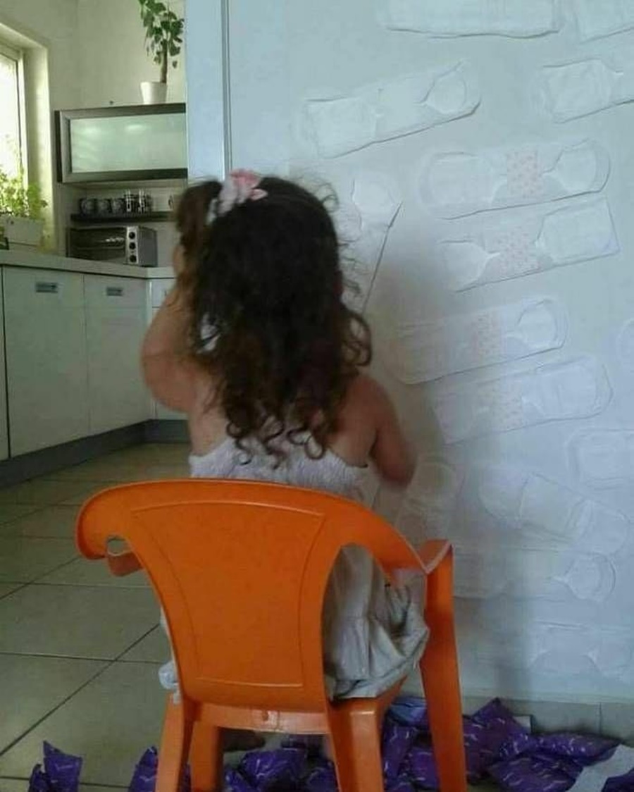 10 Penampakan nggak biasa tembok rumah ini bikin senyum tipis