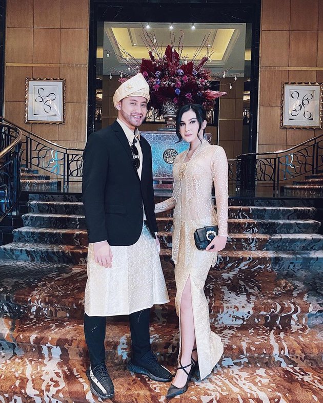 10 Potret terbaru Kevin Aprilio usai transplantasi rambut, manglingi