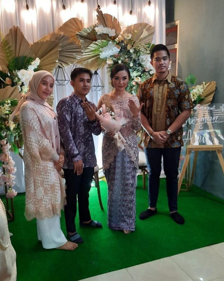 Momen Kaesang dan Nadya Arifta kondangan bareng, kakinya disorot