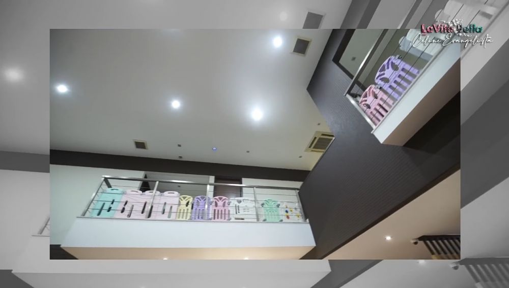 12 Potret rumah baru Celine Evangelista, mewah dilengkapi lift