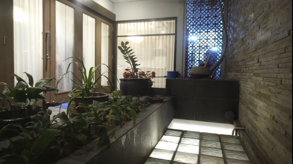 12 Potret rumah baru Celine Evangelista, mewah dilengkapi lift