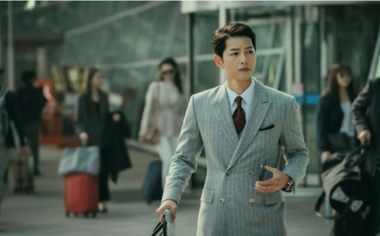 8 Potret Song Joong-ki di drama Korea Vincenzo, gagah dan memesona