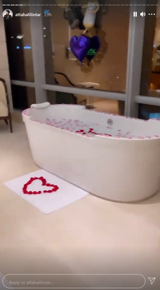 Intip 5 potret kamar pengantin Atta Halilintar dan Aurel Hermansyah