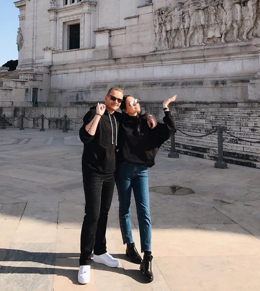 10 Potret Alyssa Daguise & ayah bulenya yang awet muda, bak kakak-adik