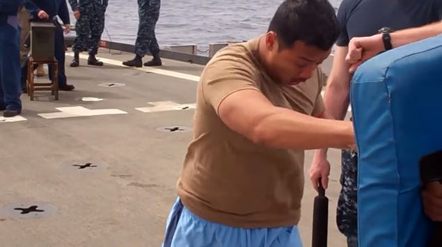 8 Potret terbaru pemuda Ponorogo yang jadi tentara AS, macho abis