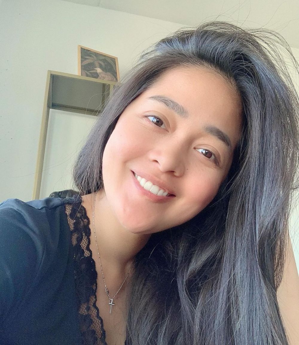 10 Potret Gracia Indri tanpa polesan makeup, cantiknya natural