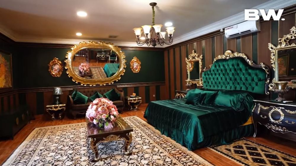10 Potret mewah rumah kedua keluarga Tasya Farasya, ada museum gaun