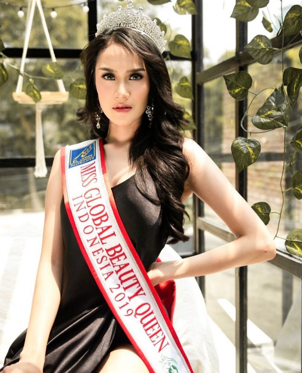 8 Potret Intan Wisni, finalis Miss Eco Internasional yang jadi sorotan