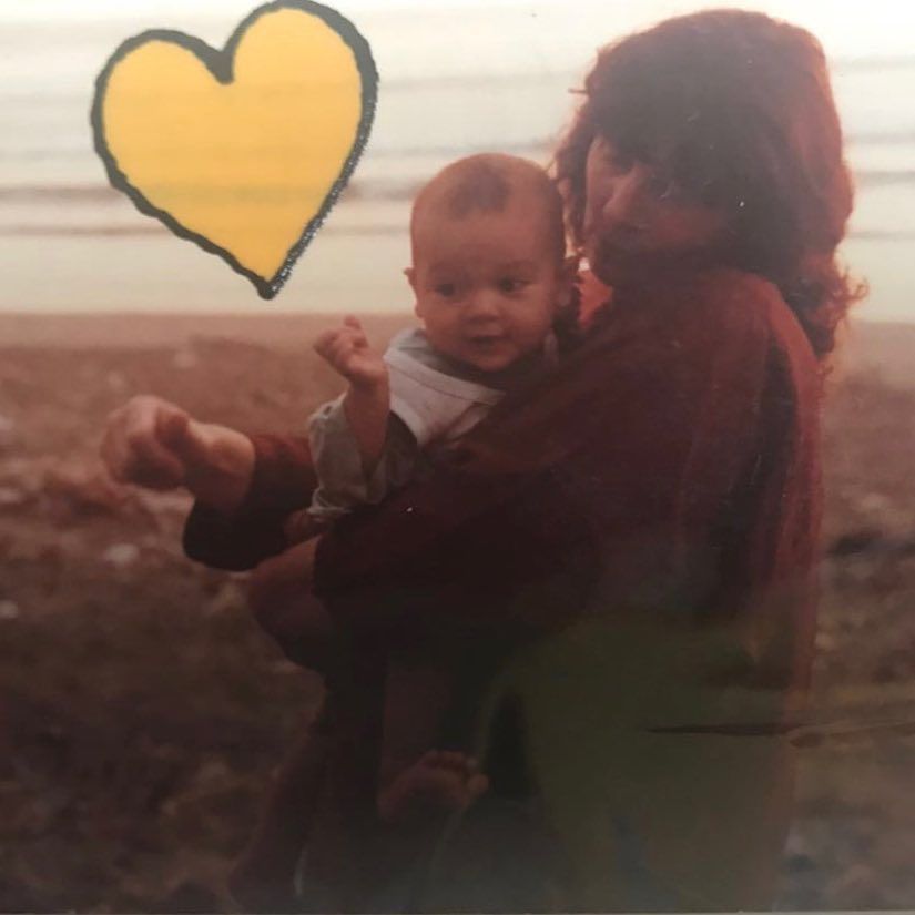 Potret masa kecil 9 seleb bareng ibu bule, parasnya bikin gemas