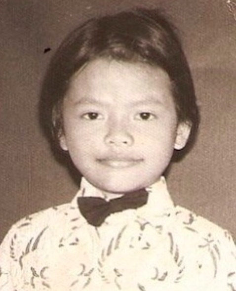 10 Potret transformasi Armand Maulana, awet muda di usia 50 tahun