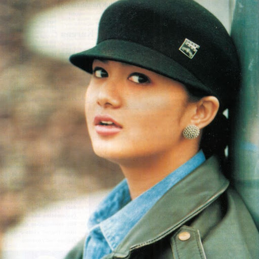 10 Potret lawas Krisdayanti saat remaja, cantiknya natural