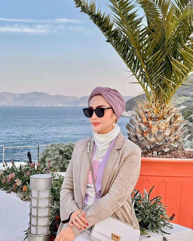 10 Potret Yulita MasterChef liburan di Turki, gayanya stunning abis