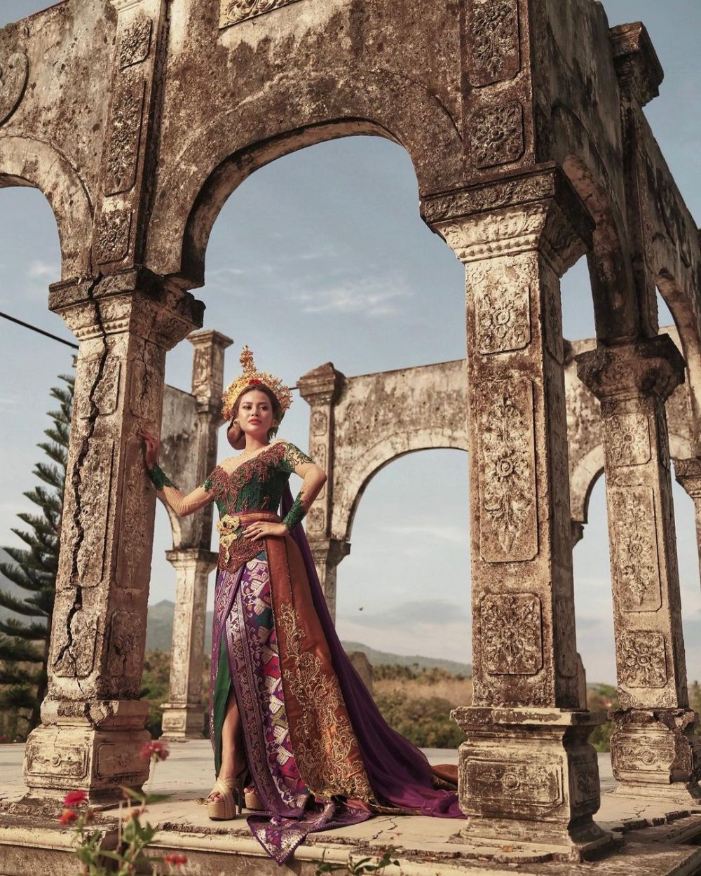 10 Gaya pemotretan Aurel Hermansyah beragam tema, pesonanya terpancar