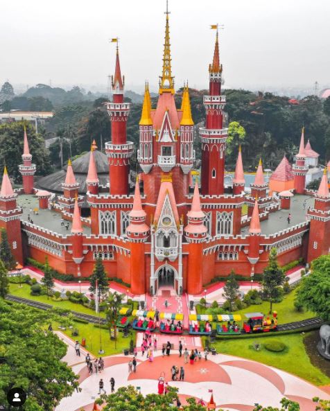 6 Fakta TMII kini dikelola pemerintah, didirikan atas ide Ibu Tien