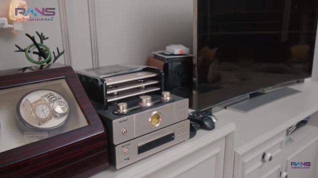 9 Potret kamar tidur Rieta Amilia, ada brankas khusus