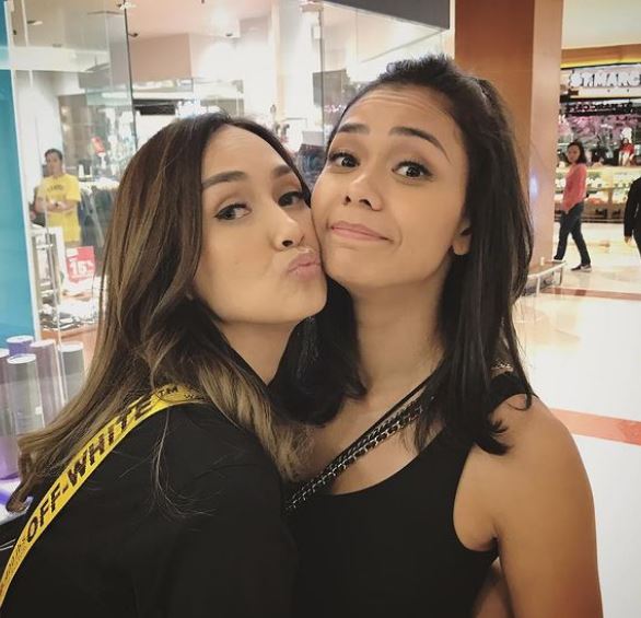 10 Potret Sara Wijayanto dan Adinia Wirasti sedari kecil, sister goals