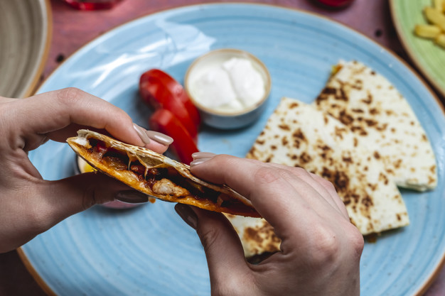 7 Makanan ini dihidangkan menggunakan tortilla, ada favoritmu?