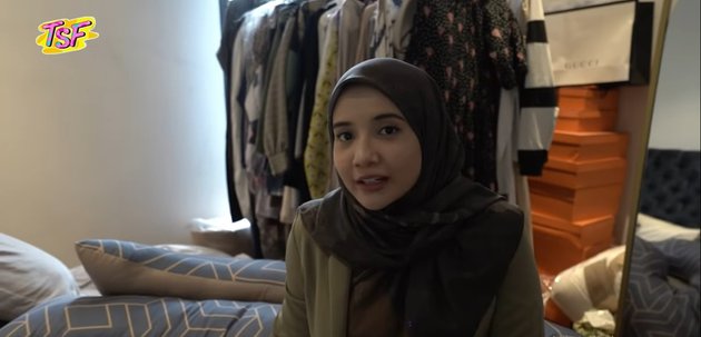 9 Momen ibu Zaskia Sungkar gendong baby Ukkasya, penuh haru