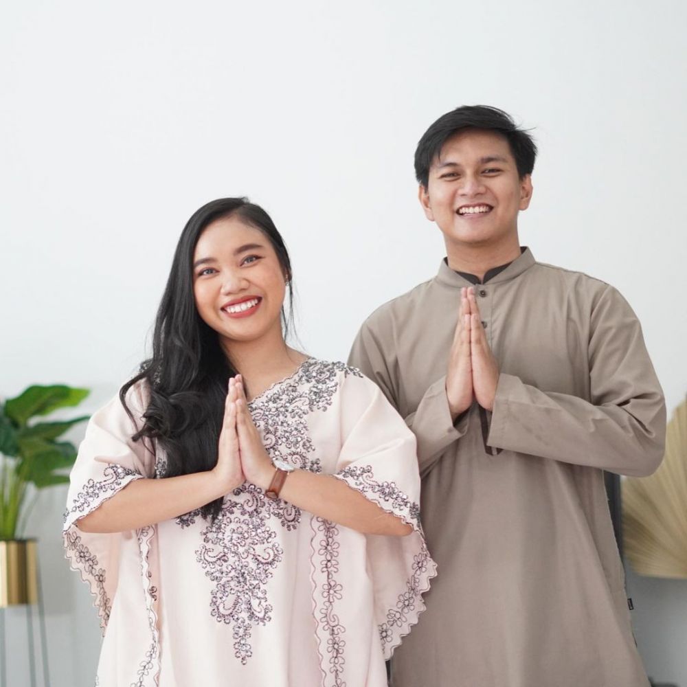 Baru saja dilamar, ini 5 fakta calon suami Mumuk Gomez