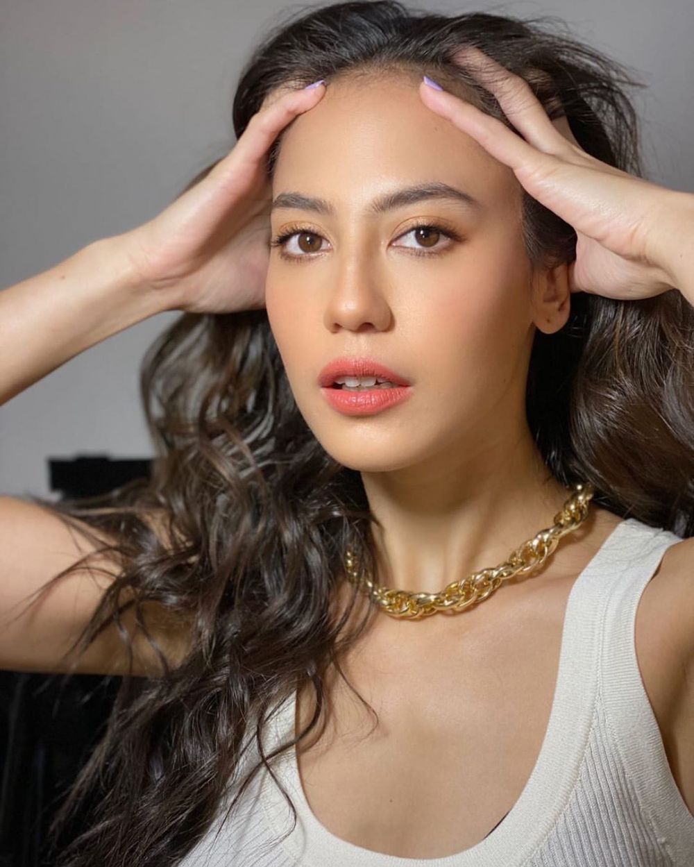 Nama asli 10 pesinetron blasteran ini panjang, ada Celine Evangelista