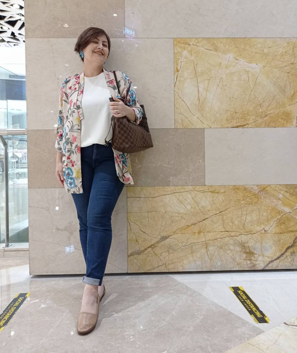 10 Potret Cynthia Lamusu yang makin memesona di usia 43 tahun