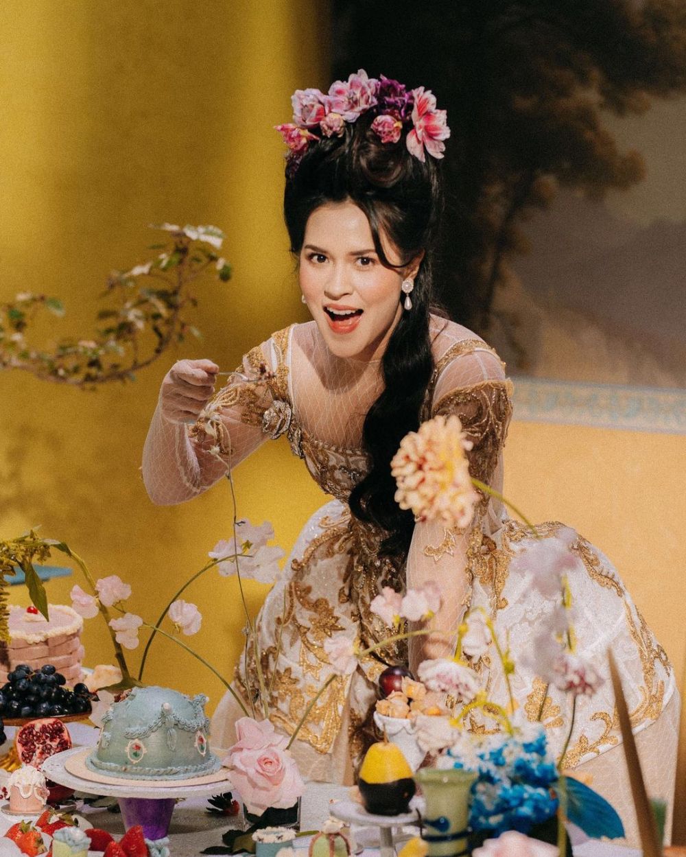 8 Pemotretan Raisa untuk single terbaru, angkat tema vampir imortal