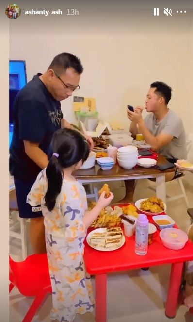 Momen buka puasa pertama 7 seleb, Raffi Ahmad curi perhatian