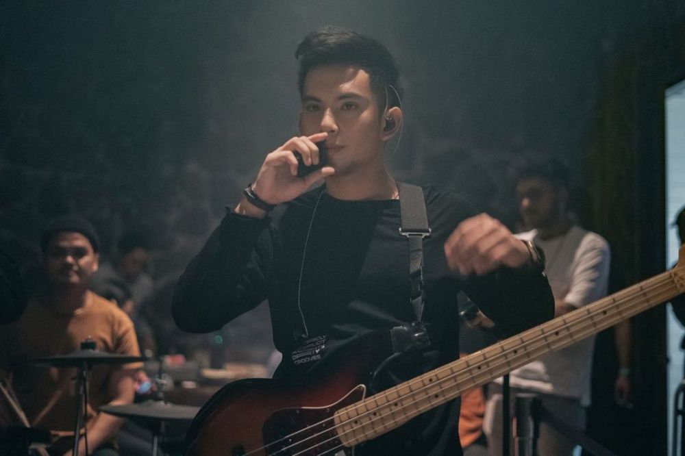 Kisah 10 seleb yang jadi papa muda sebelum 25 tahun, ada Rizki DA