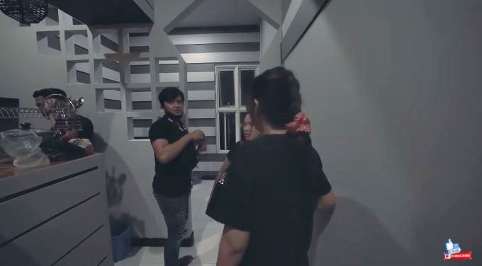 10 Potret kantor baru Denny Caknan, kamar pribadinya curi perhatian