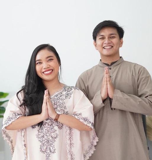 Segera menikah, ini 10 potret kompak Mumuk Gomez dan Eno Retra