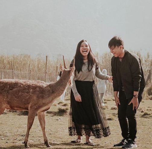 Segera menikah, ini 10 potret kompak Mumuk Gomez dan Eno Retra