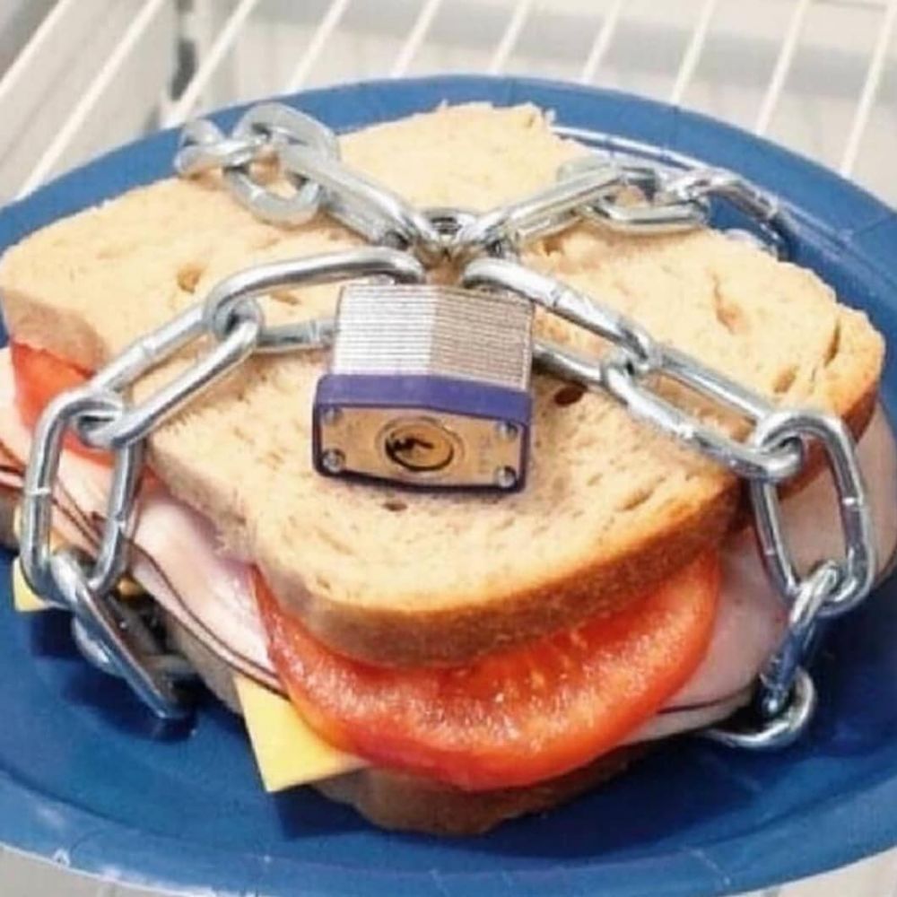 15 Potret absurd roti sandwich ini bikin tepuk jidat