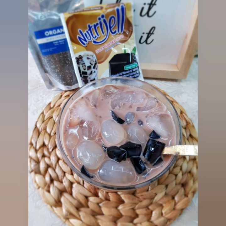 Resep minuman es kolang kaling © 2021 brilio.net Resep minuman es kolang kaling © 2021 brilio.net