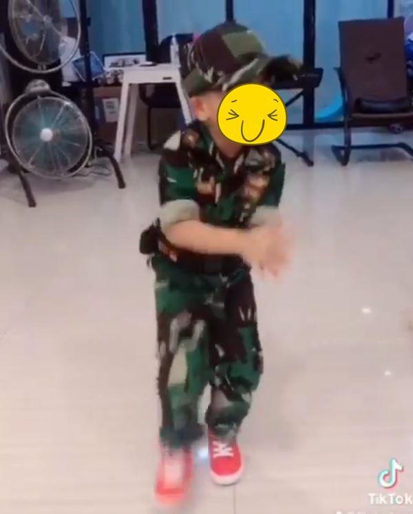 Jadi istri pejabat, intip 10 penampakan rumah Fika KDI