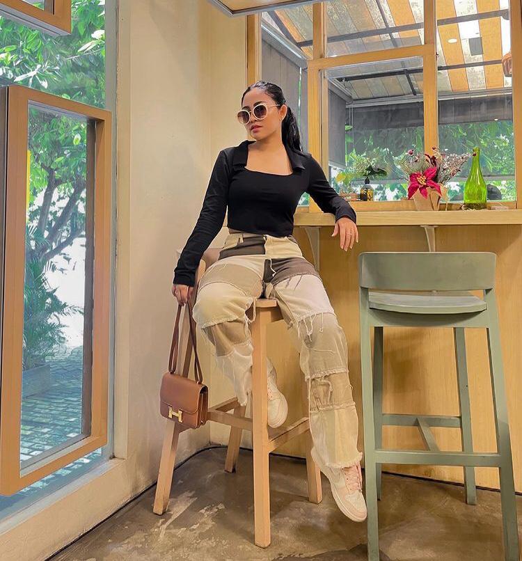 Belum lama bercerai, 10 seleb ini jalani Ramadan 2021 tanpa pasangan