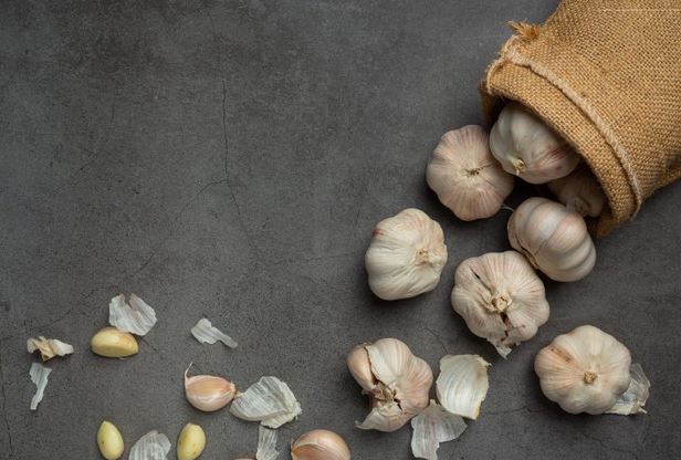 6 Makanan ini penyebab asam lambung, wajib dihindari