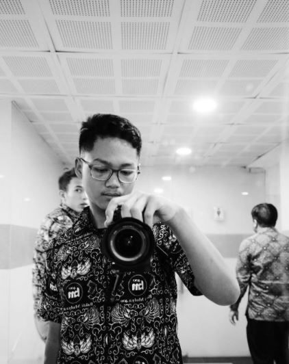 10 Potret lawas Azriel Hermansyah zaman sekolah, bikin pangling