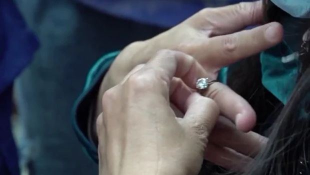 Wanita China potong cincin seharga Rp 600 juta, alasannya jadi sorotan