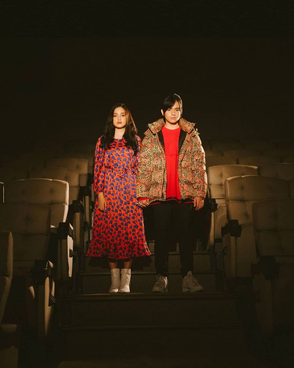 9 Pemotretan Angga Yunanda & Syifa Hadju, ada bak oppa-eonni Korea