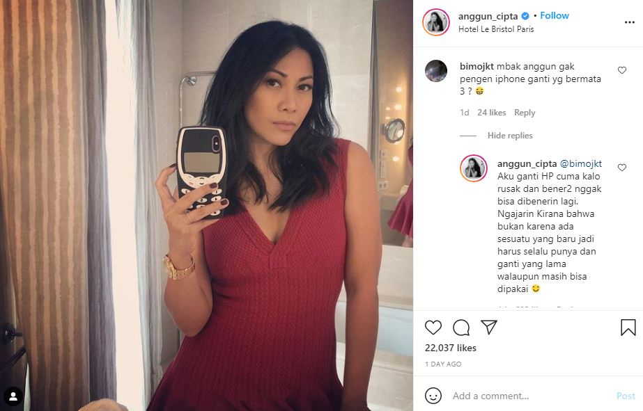 Unggah foto selfie, handphone Anggun C Sasmi jadi sorotan warganet
