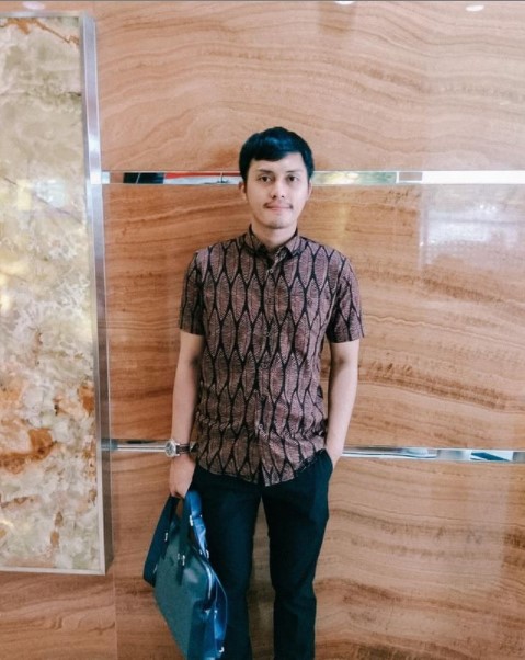 6 Potret lawas Fadel Islami ini curi perhatian