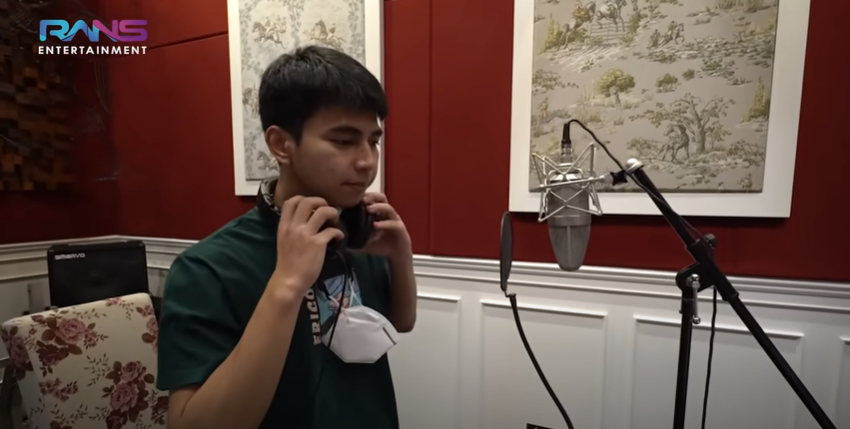 10 Momen Dimas Ahmad latihan vokal, ingin jadi penerus Nike Ardilla