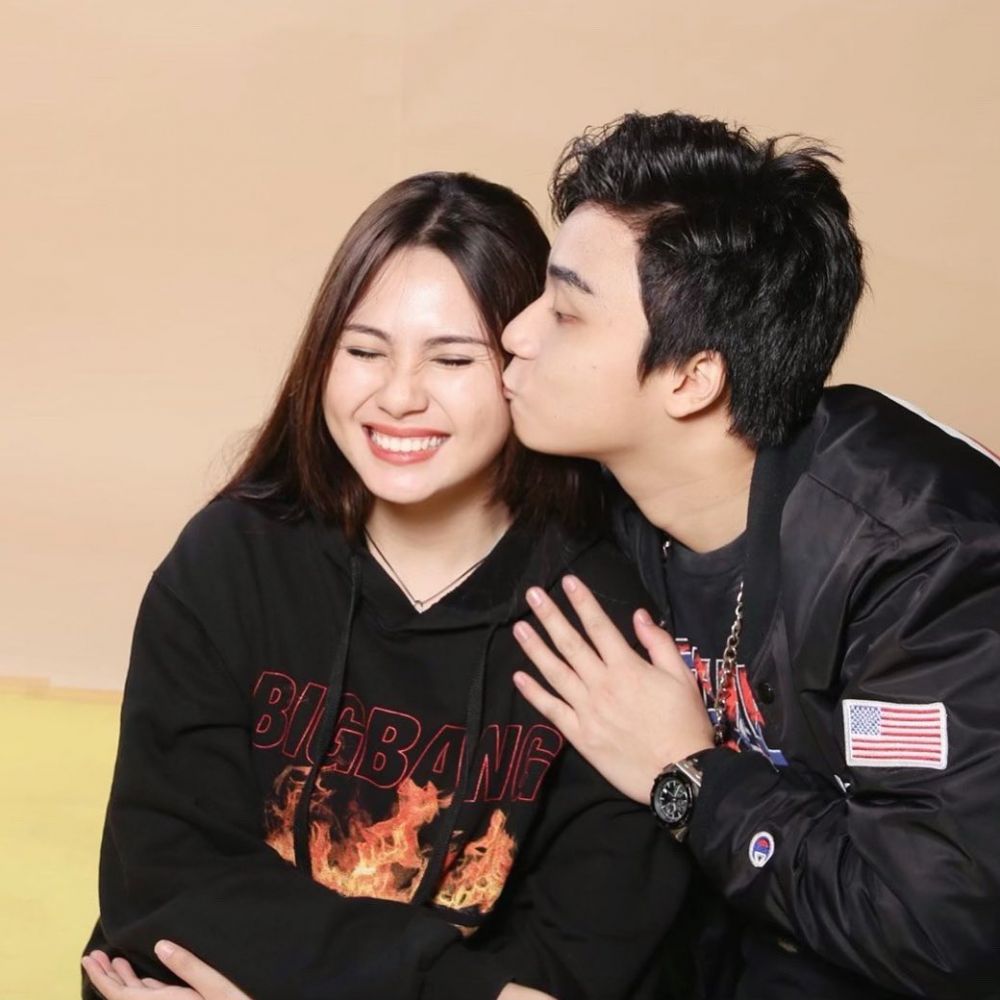 8 Gaya pemotretan Leon Dozan anak Willy Dozan bareng pacar, romantis